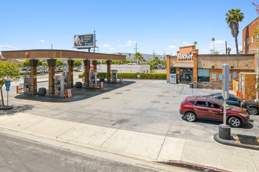 More Photos Of 305 W Anaheim St, Wilmington Service Station For Sale