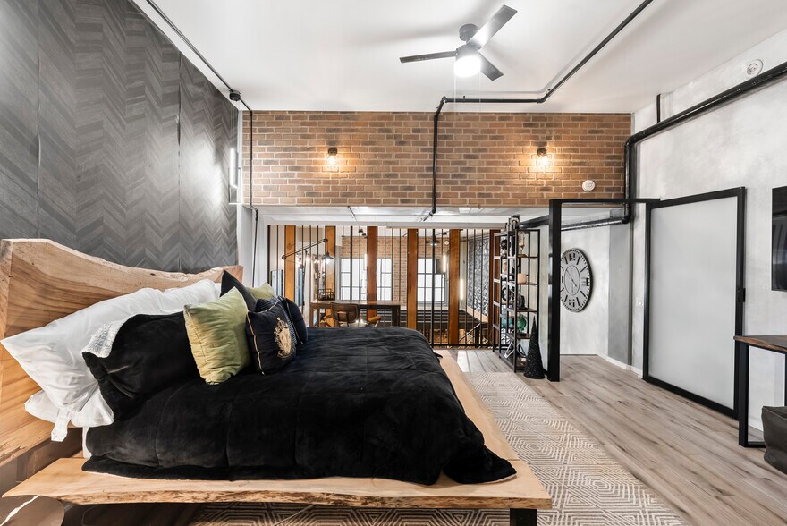 More Photos Of 302-390 11th Ave, San Diego Apartments For Sale