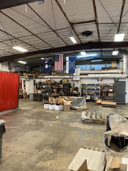 More Photos Of 4451 Dorchester Rd, North Charleston Warehouse For Lease