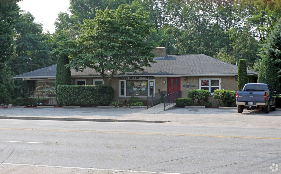 Primary Photo Of 688 Frenchtown Rd, East Greenwich Office For Lease