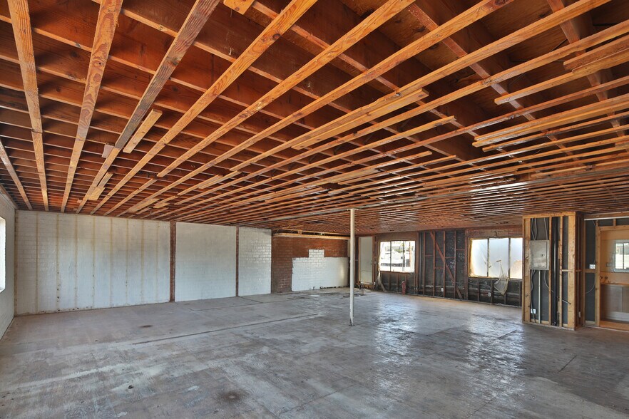 More Photos Of 112 Penn St, El Segundo Warehouse For Sale