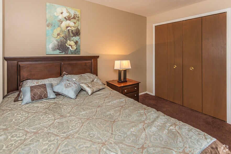 More Photos Of 25400 Euclid Ave, Euclid Apartments For Sale