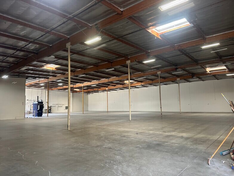 More Photos Of 1315 S Johnson Dr, City of Industry Warehouse For Lease