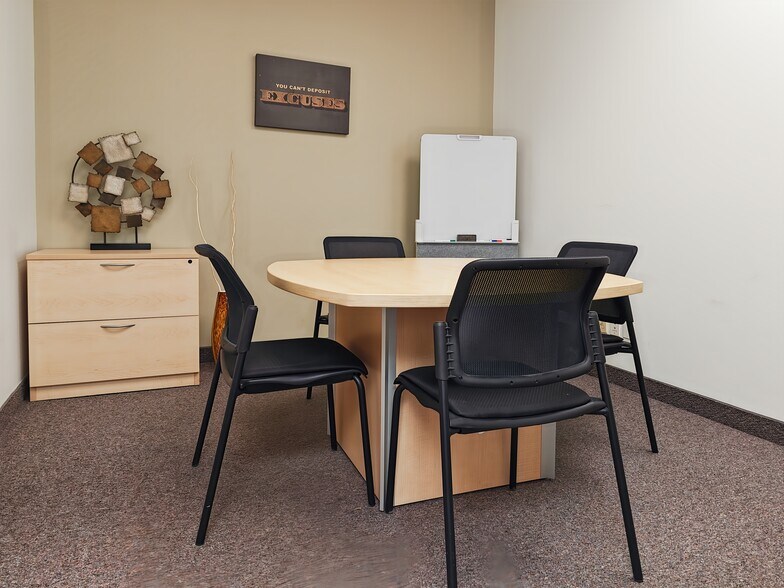 More Photos Of 1155 N Service Rd W, Oakville Coworking Space