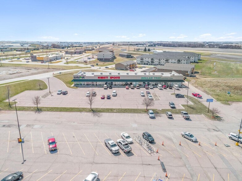 Primary Photo Of 1319 Holton Dr, Le Mars Unknown For Lease