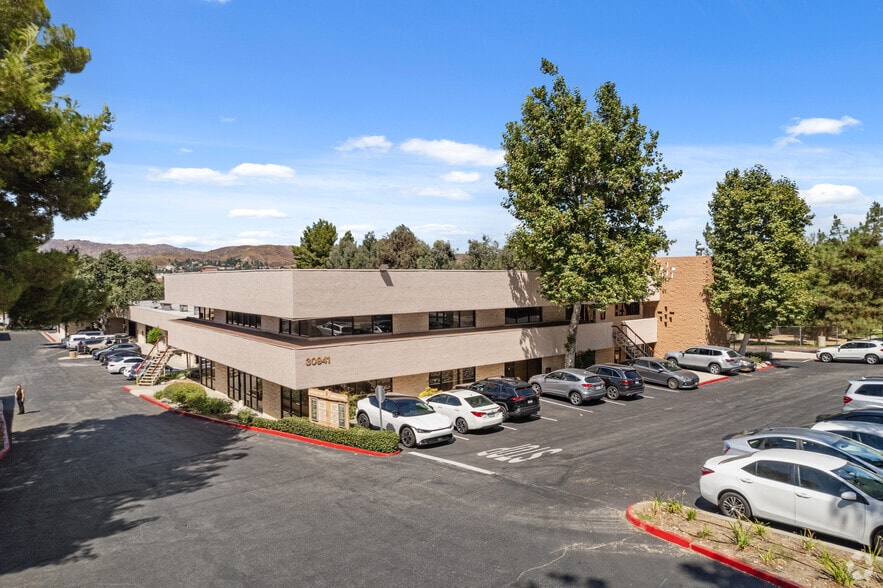 More Photos Of 30941 Agoura Rd, Westlake Village Unknown For Lease