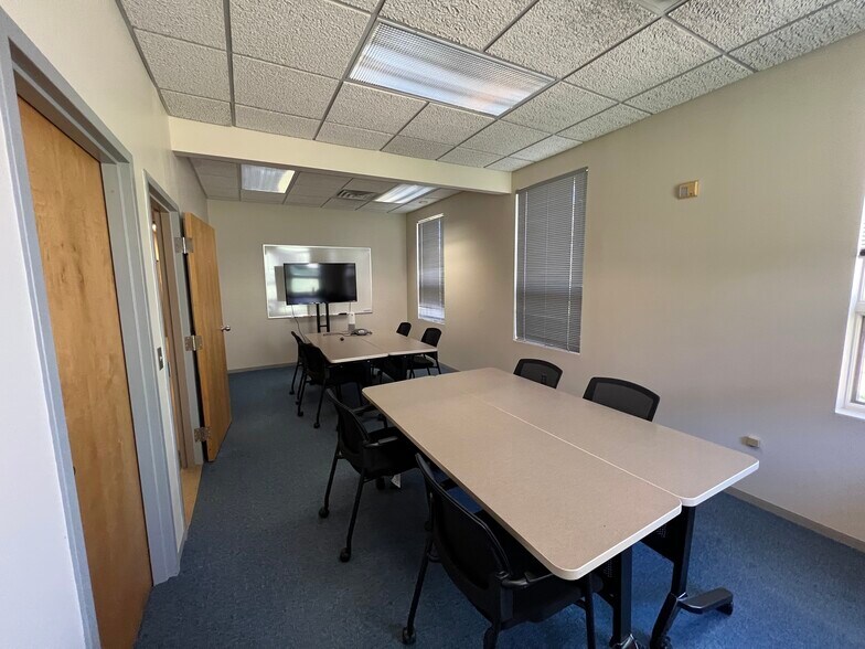 More Photos Of 875 Centerville Rd, Warwick Medical For Sale