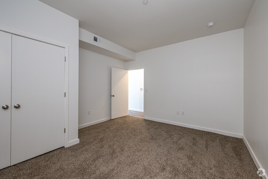 More Photos Of 401 Charlotte St, Kansas City Apartments For Sale