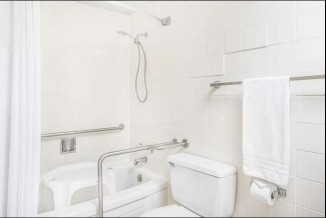 More Photos Of 52601 Holiday Dr, Saint Clairsville Hotel For Sale