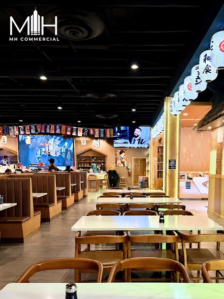 More Photos Of 4788-4794 Ashford Dunwoody Rd, Dunwoody Storefront For Lease