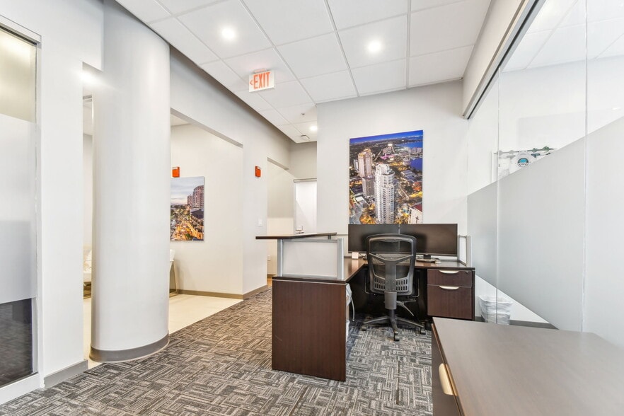 More Photos Of 147 2nd Ave S, Saint Petersburg Medical For Lease