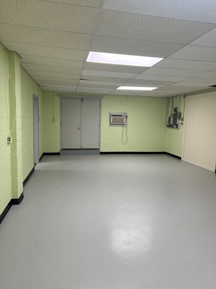 More Photos Of 224 S Loudoun St, Winchester Storefront For Lease