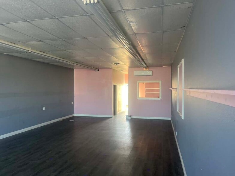 More Photos Of 7431-7451 Cerritos Ave, Stanton Unknown For Lease