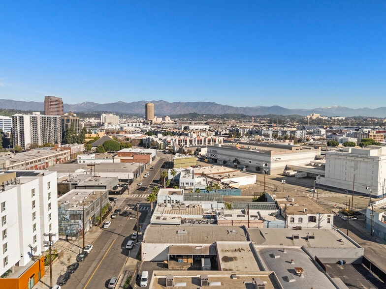 More Photos Of 410-414 Towne Ave, Los Angeles Warehouse For Sale