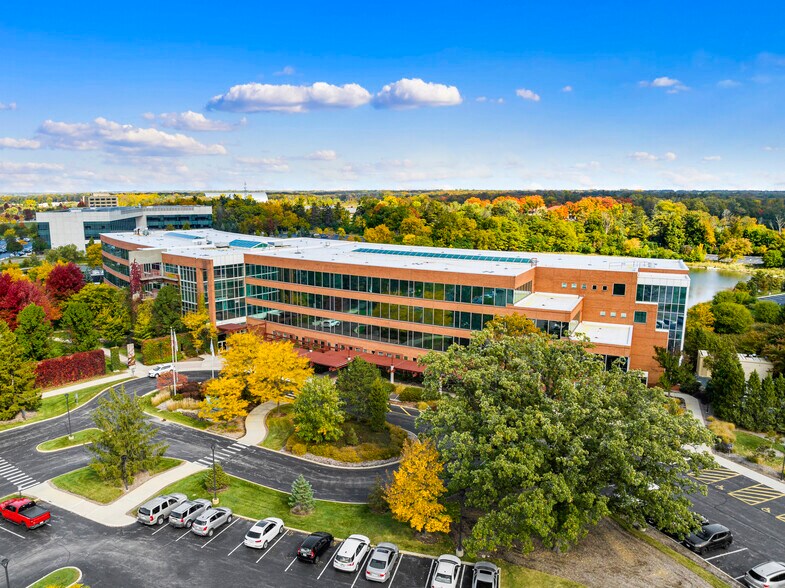 More Photos Of 275 N Field Dr, Lake Forest Office For Lease