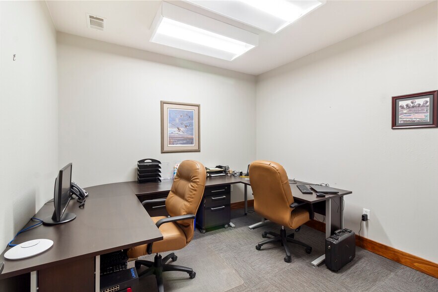 More Photos Of 3828 S College Ave, Bryan Office For Sale