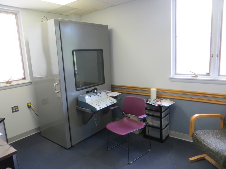 More Photos Of 222 Schanck Rd, Freehold Medical For Lease