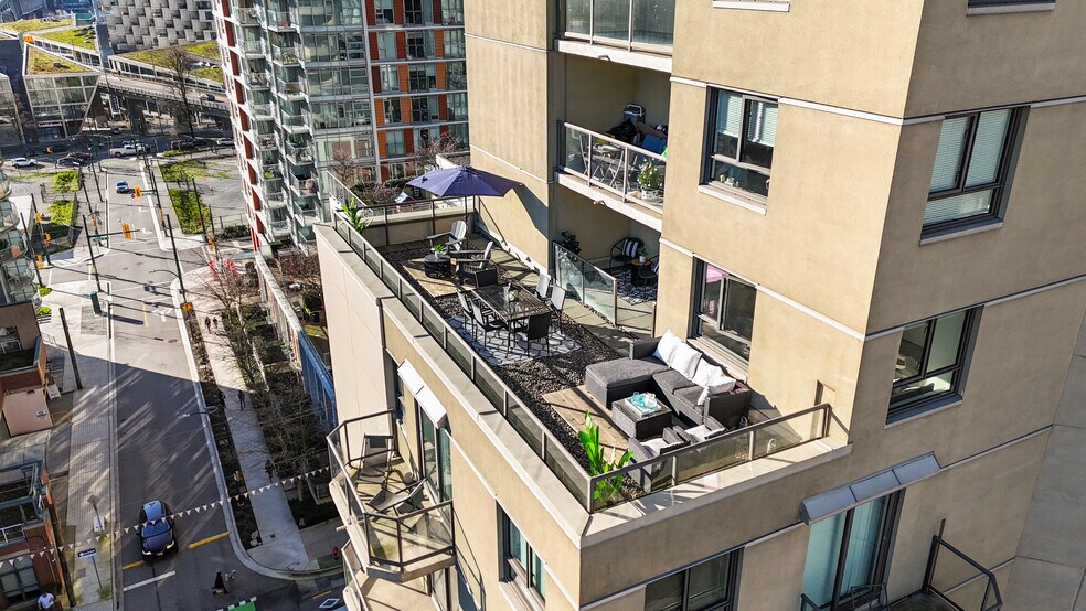 More Photos Of 789 Drake St, Vancouver Apartments For Sale