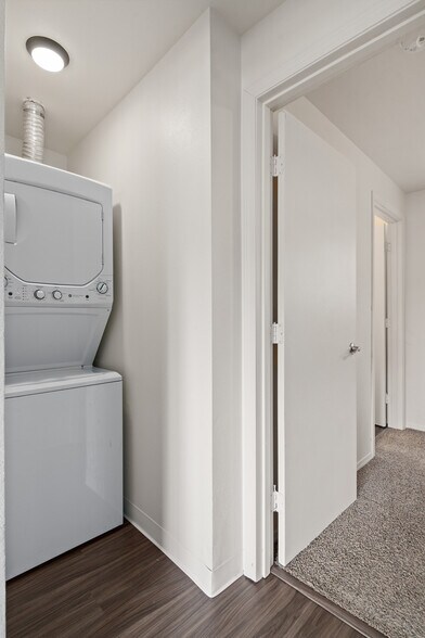 More Photos Of 812 10th St NE, Auburn Apartments For Sale