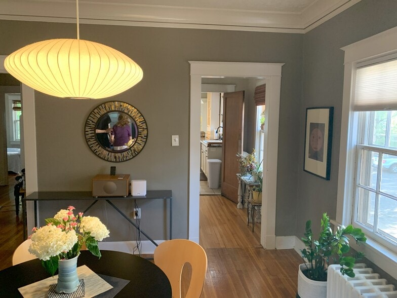 More Photos Of 2293 Union Ave, Memphis Office For Sale