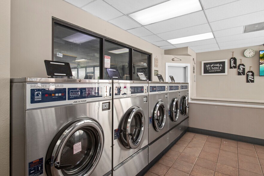 More Photos Of 3519 W Colfax Ave, Denver Storefront Retail Office For Sale