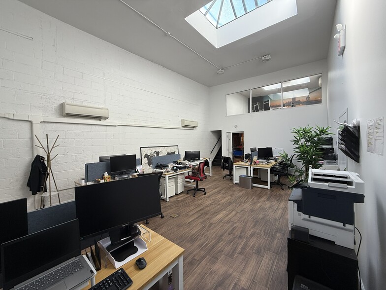 More Photos Of 142 18th St, Brooklyn Industrial For Lease