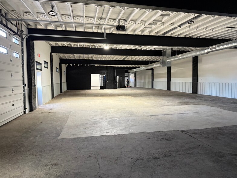 More Photos Of 1902 S Harrison St, Fort Wayne Warehouse For Lease