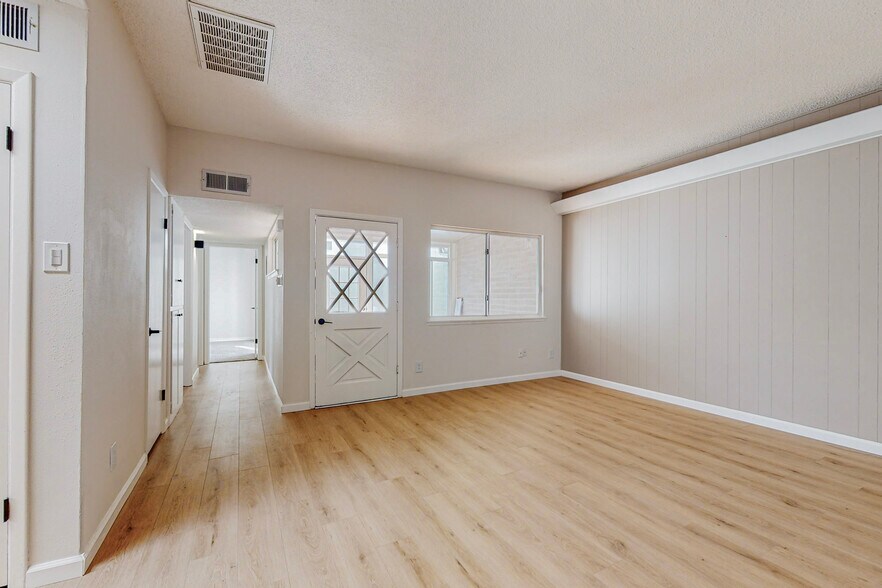 More Photos Of 1309 Virginia St NE, Albuquerque Apartments For Sale