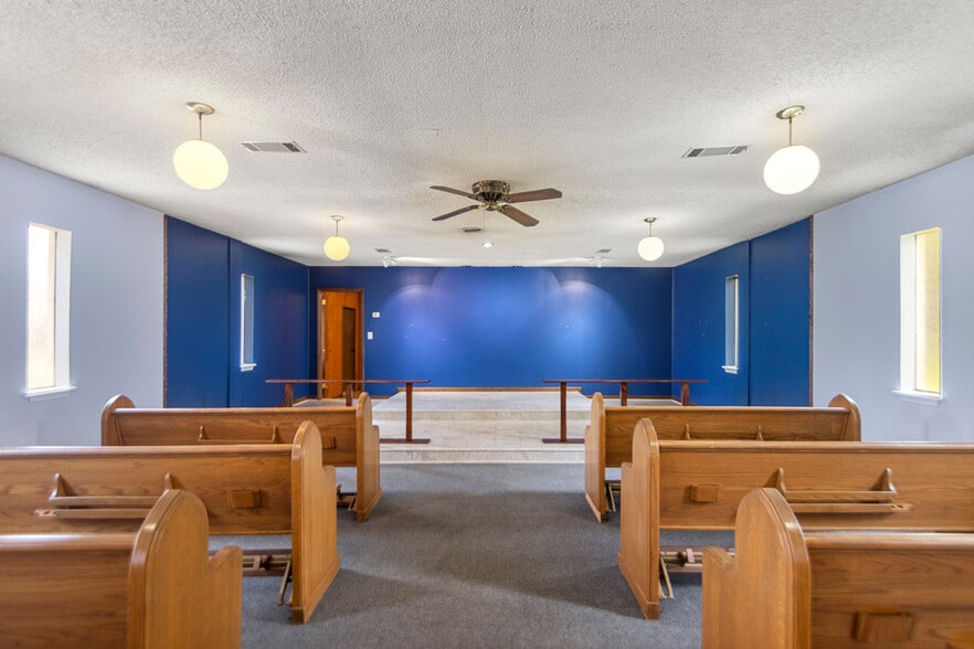 More Photos Of 201 SW 3rd St, Bryant Religious Facility For Sale