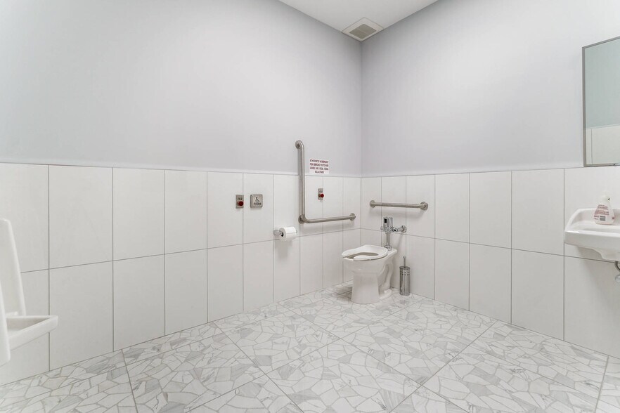 More Photos Of 7956 Torbram Rd, Brampton Coworking Space