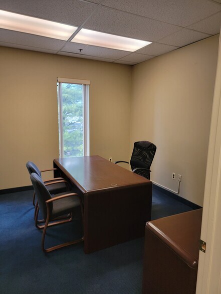 More Photos Of 18 W Passaic St, Rochelle Park Office For Sale