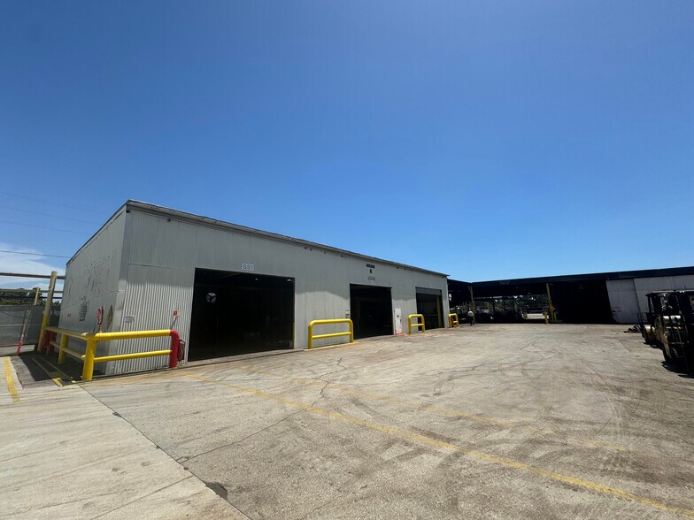 More Photos Of 204 5th St, Orlando Warehouse For Sale