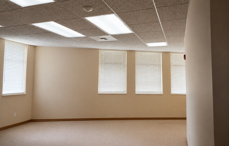 More Photos Of 6869 Kimball Dr, Gig Harbor Office For Lease
