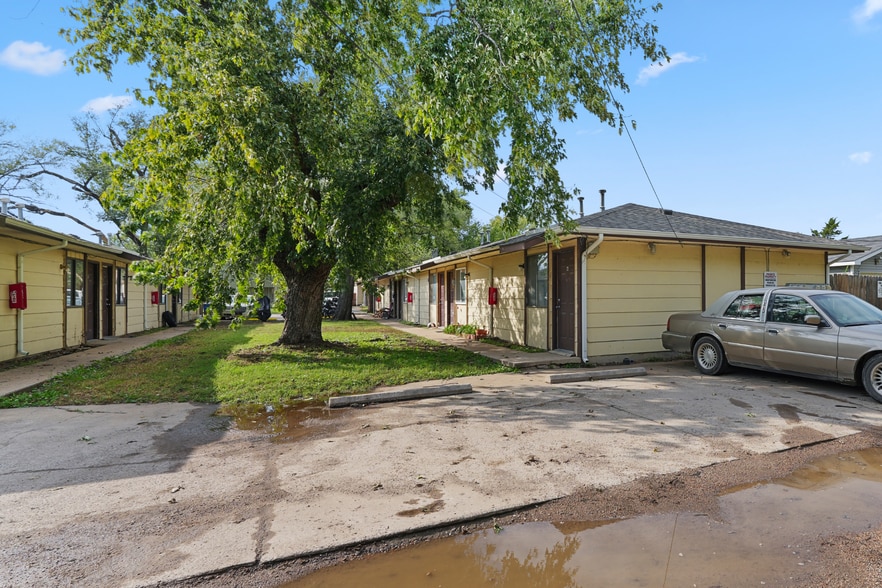 More Photos Of 1322 S Vine St, Wichita Apartments For Sale