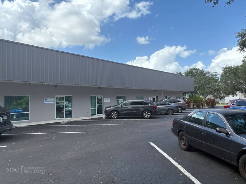 More Photos Of 1891 Porter Lake Dr, Sarasota Light Manufacturing For Sale