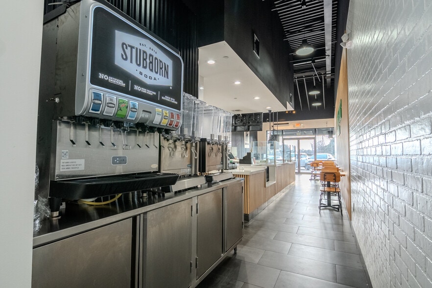 More Photos Of 1942 Atkinson Rd, Lawrenceville Freestanding For Sale