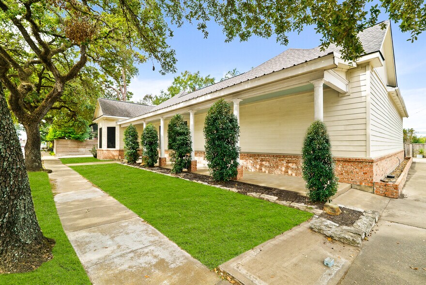 More Photos Of 800 Jackson St, Richmond Office Residential For Sale