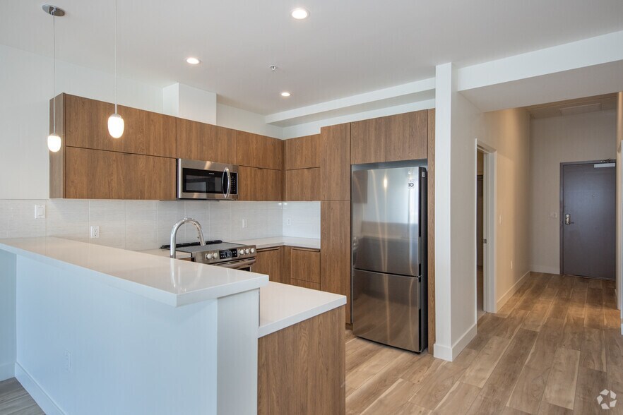 More Photos Of 801 S Berendo St, Los Angeles Apartments For Lease