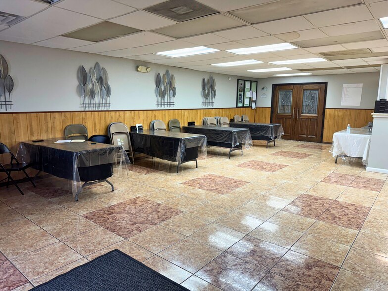 More Photos Of 902 Holland Ave, Galena Park Religious Facility For Sale
