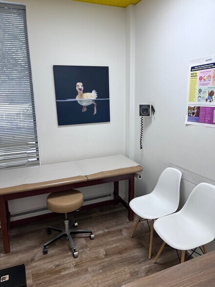 More Photos Of 1171 E Putnam Ave, Riverside Medical For Sale