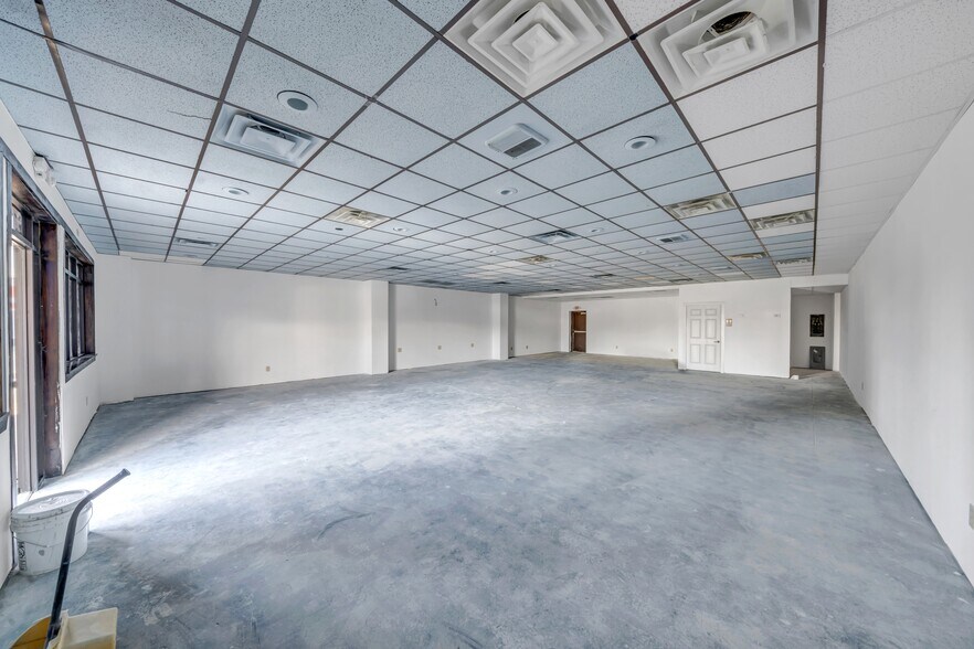 More Photos Of 1281 S Houston Lake Rd, Warner Robins General Retail For Sale