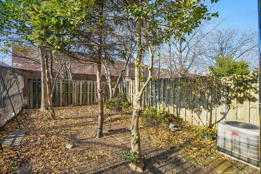 More Photos Of 273A Monmouth St, Jersey City Medical For Sale