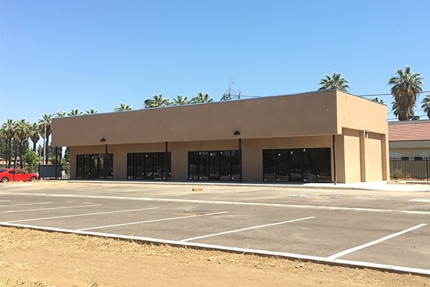 More Photos Of 5046 E Mono St, Fresno Office For Lease