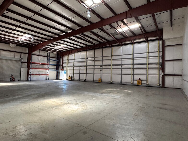 More Photos Of 2720 Taxiway Delta Ste 60, Carson City Airplane Hangar For Sale