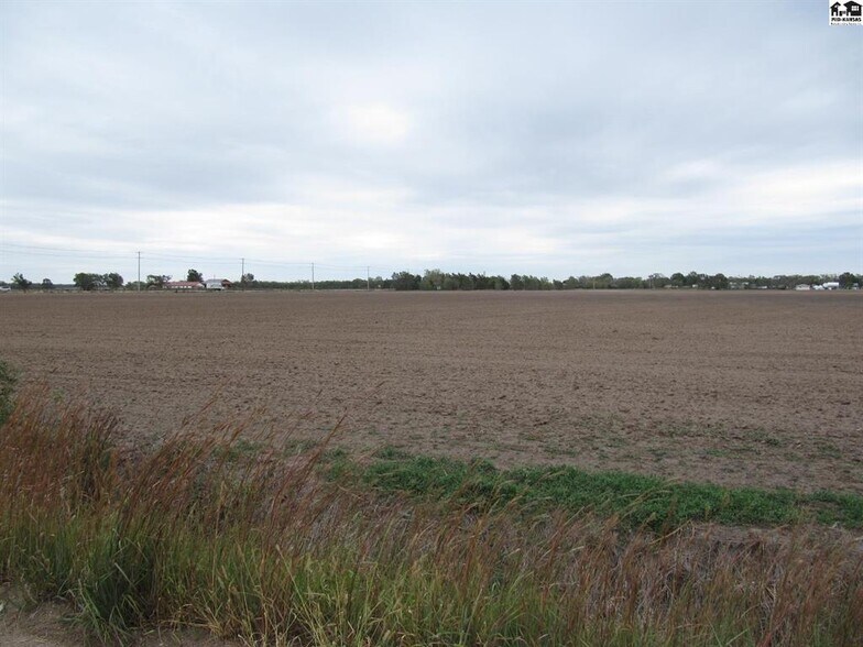 More Photos Of 0 N Santa Fe, Burrton Land For Sale