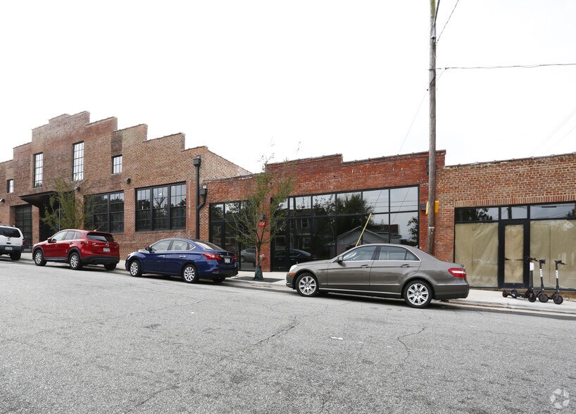 More Photos Of 500 E Davie St, Raleigh Restaurant For Lease