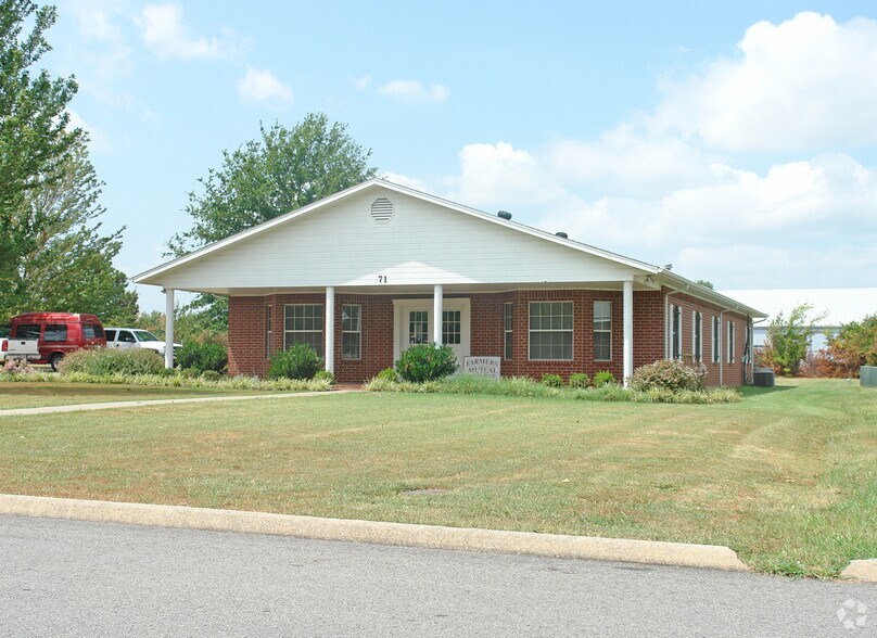 More Photos Of 71 Colt Square Dr, Fayetteville Loft Creative Space For Sale