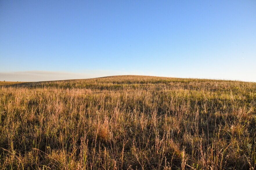 More Photos Of 0000 00000 Hi-View Dr, Manhattan Land For Sale