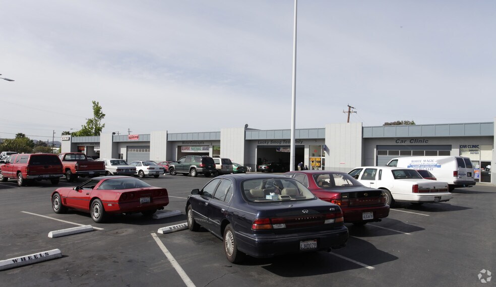 More Photos Of 2655 Monument Blvd, Concord General Retail For Sale