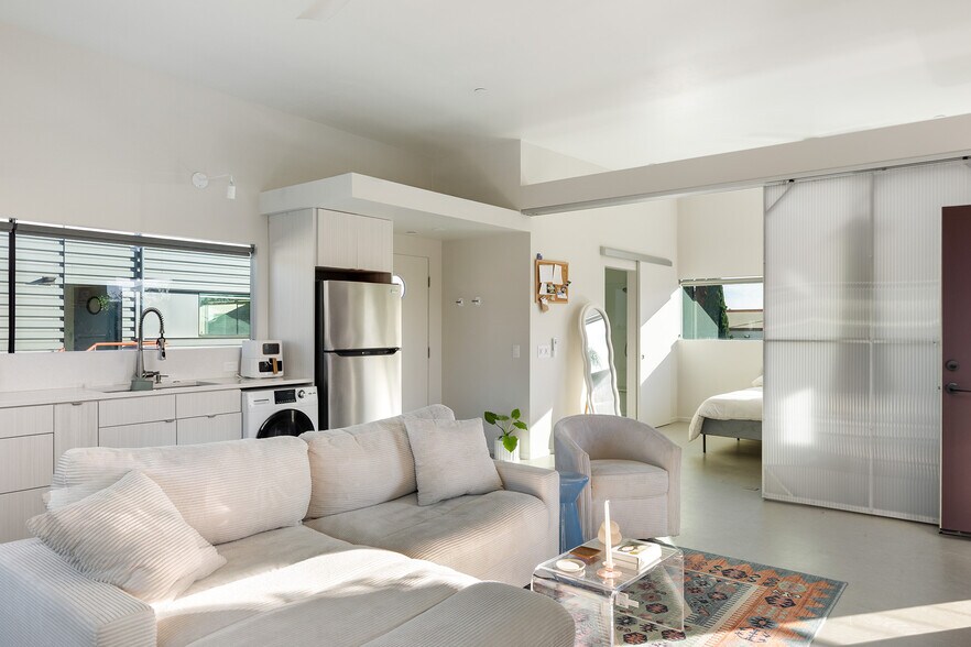 More Photos Of 161 N Garden St, Ventura Apartments For Sale
